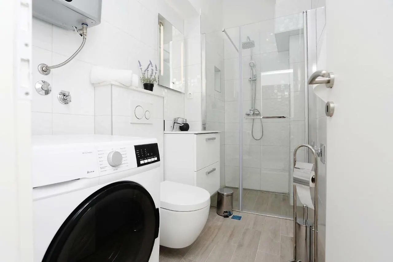 Apartment Apartman Marinela Split