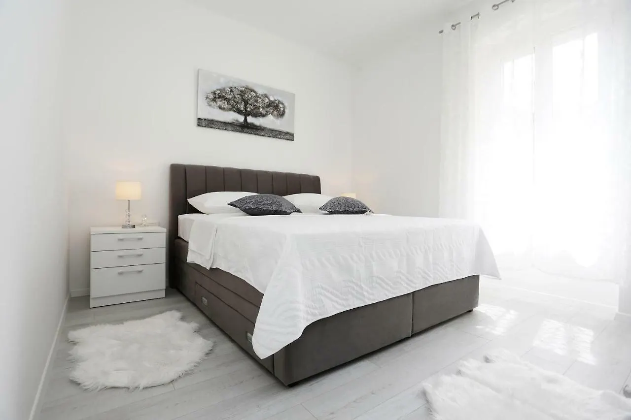 Apartman Marinela location